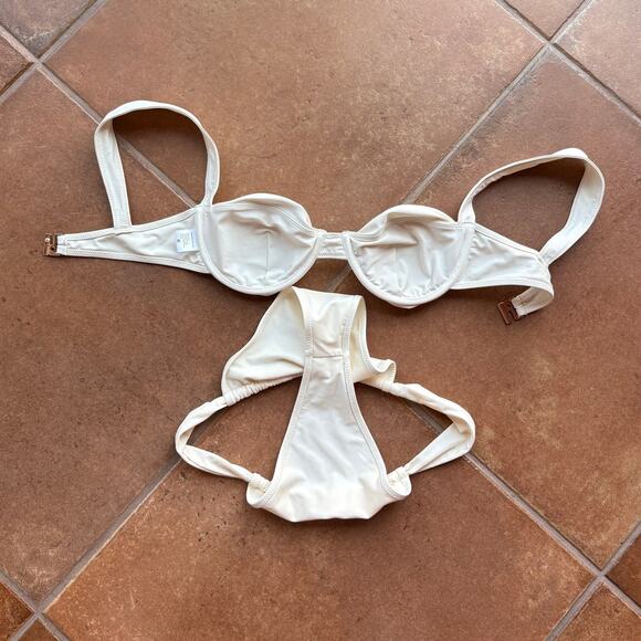 Strawberry Milk Mob "Dolce far Niente" Bikini Set with size M Top, size L Bottom - Picture 12 of 12
